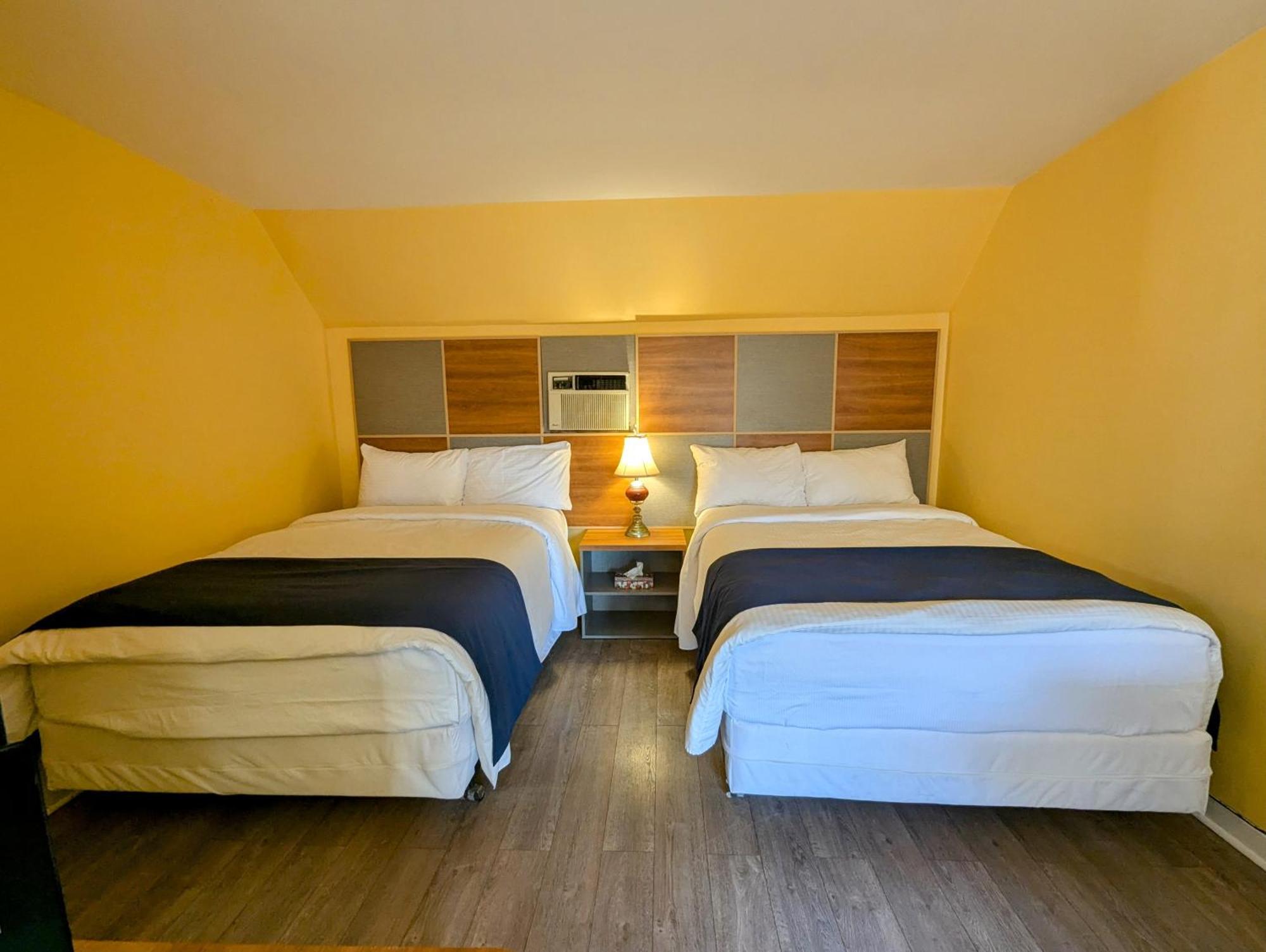 Motel Des Pentes Et Suites Saint-Sauveur Luaran gambar