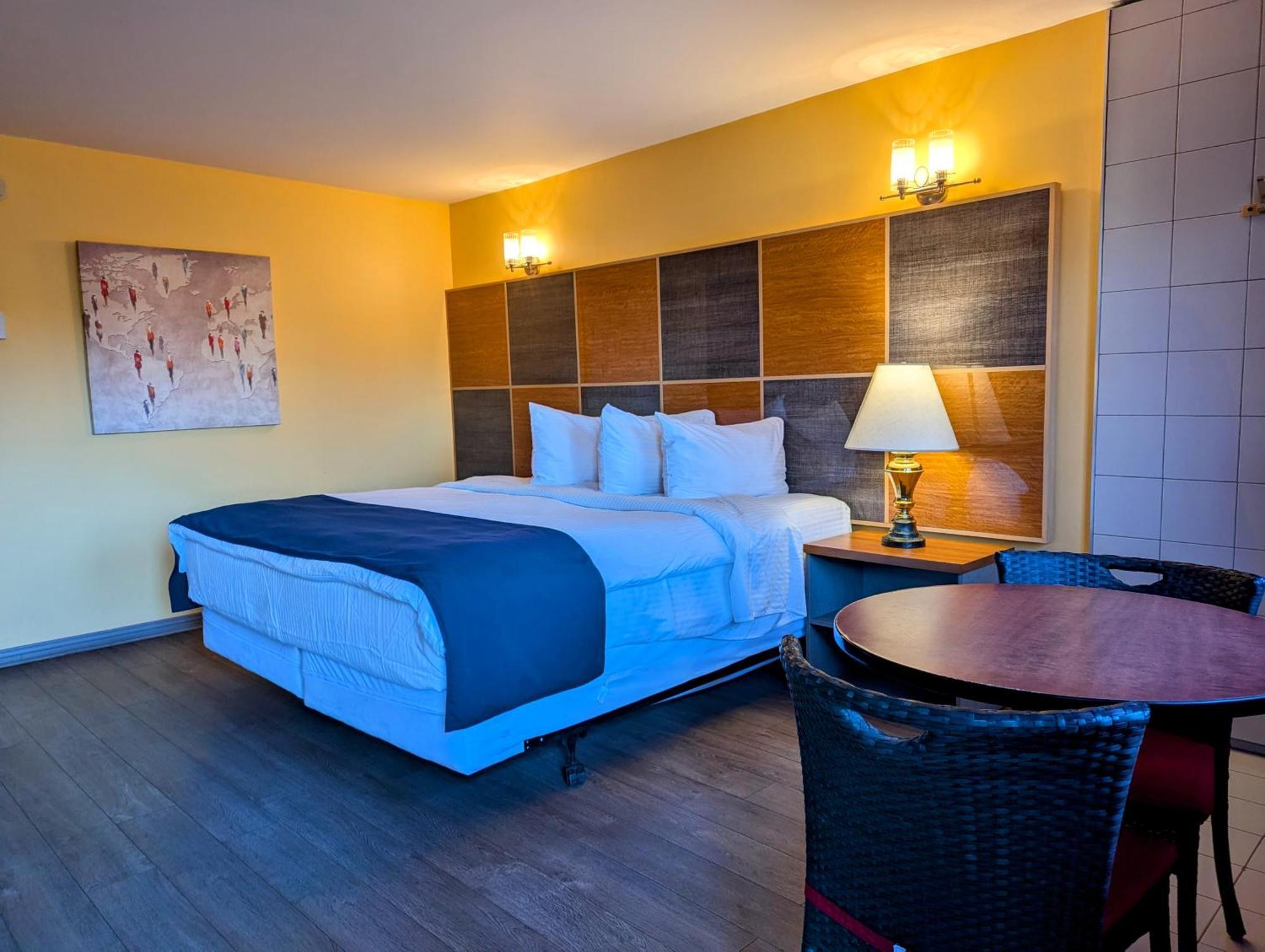 Motel Des Pentes Et Suites Saint-Sauveur Luaran gambar